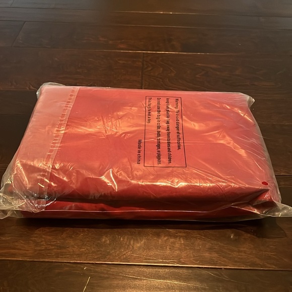 Blackout Cutains Burgundy 2 panels - Picture 3 of 7